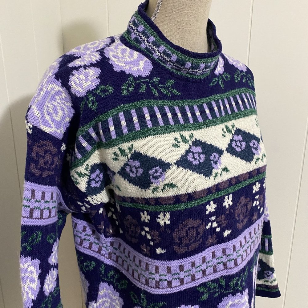 Vintage 80s Purple and White Floral Mockneck Knit Sweater Retro Preppy Sz Large - Picture 2 of 10